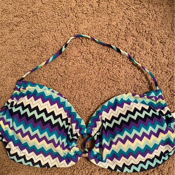 Old Navy bikini top - Picture 2 of 4